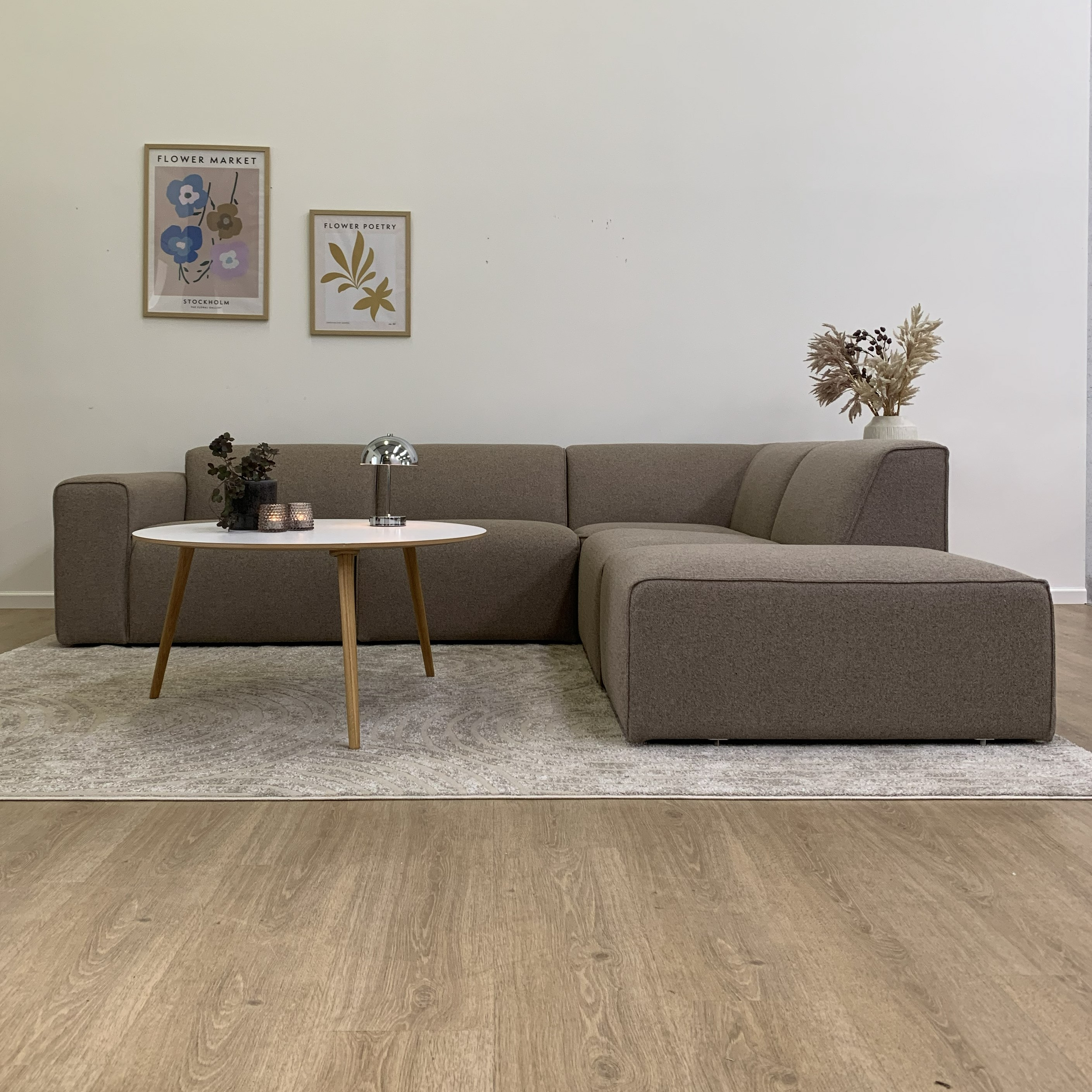 Manhattan | Hjørnesofa med open end | Smalle moduler| Black November Edition