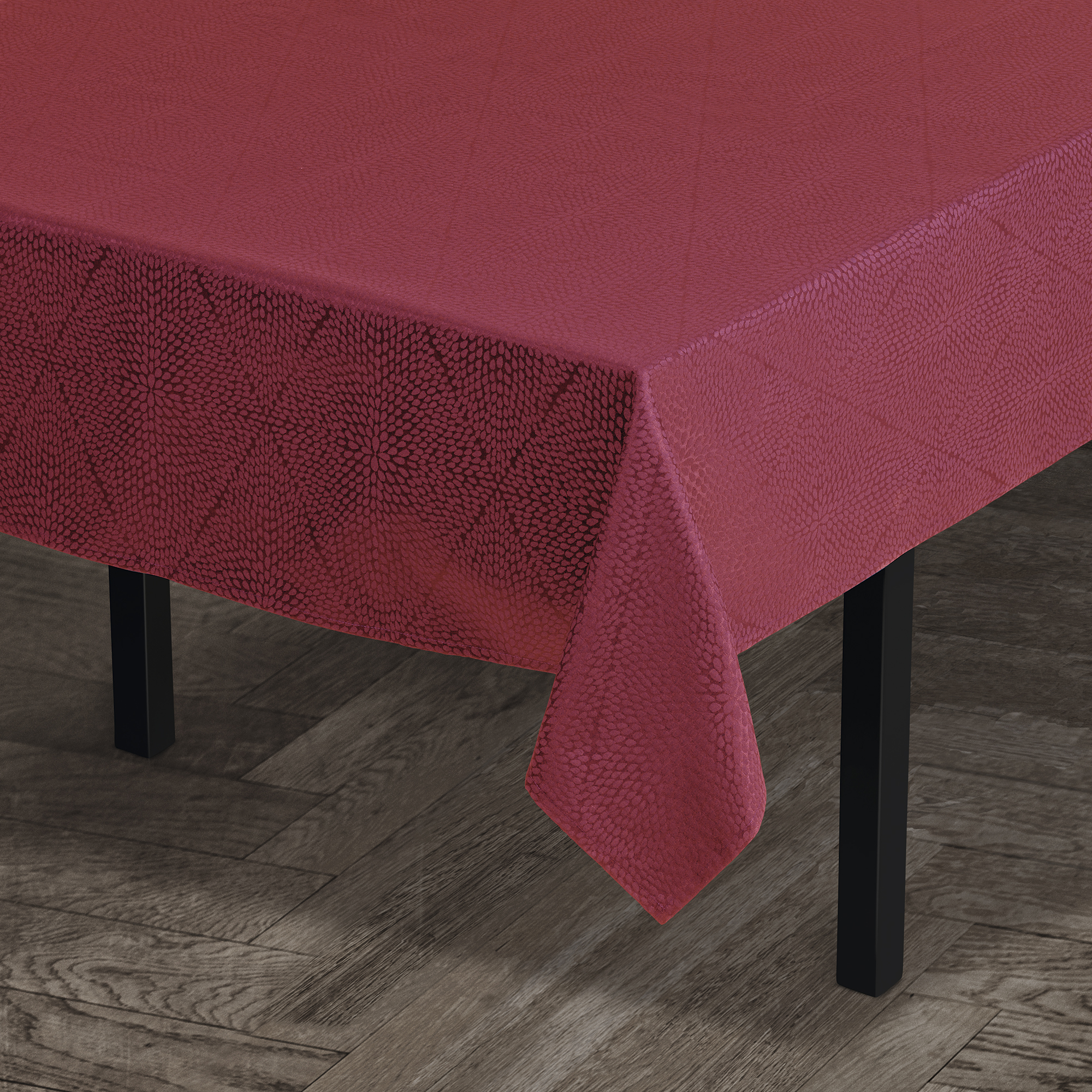 Juna Damaskdug Rhombus 160x270 cm, Rød