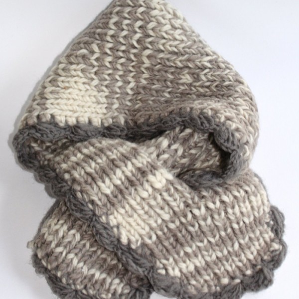 Strikket halstørklæde | gråmeleret uld