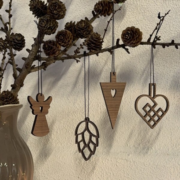 Julepynt i træ | 4 stk