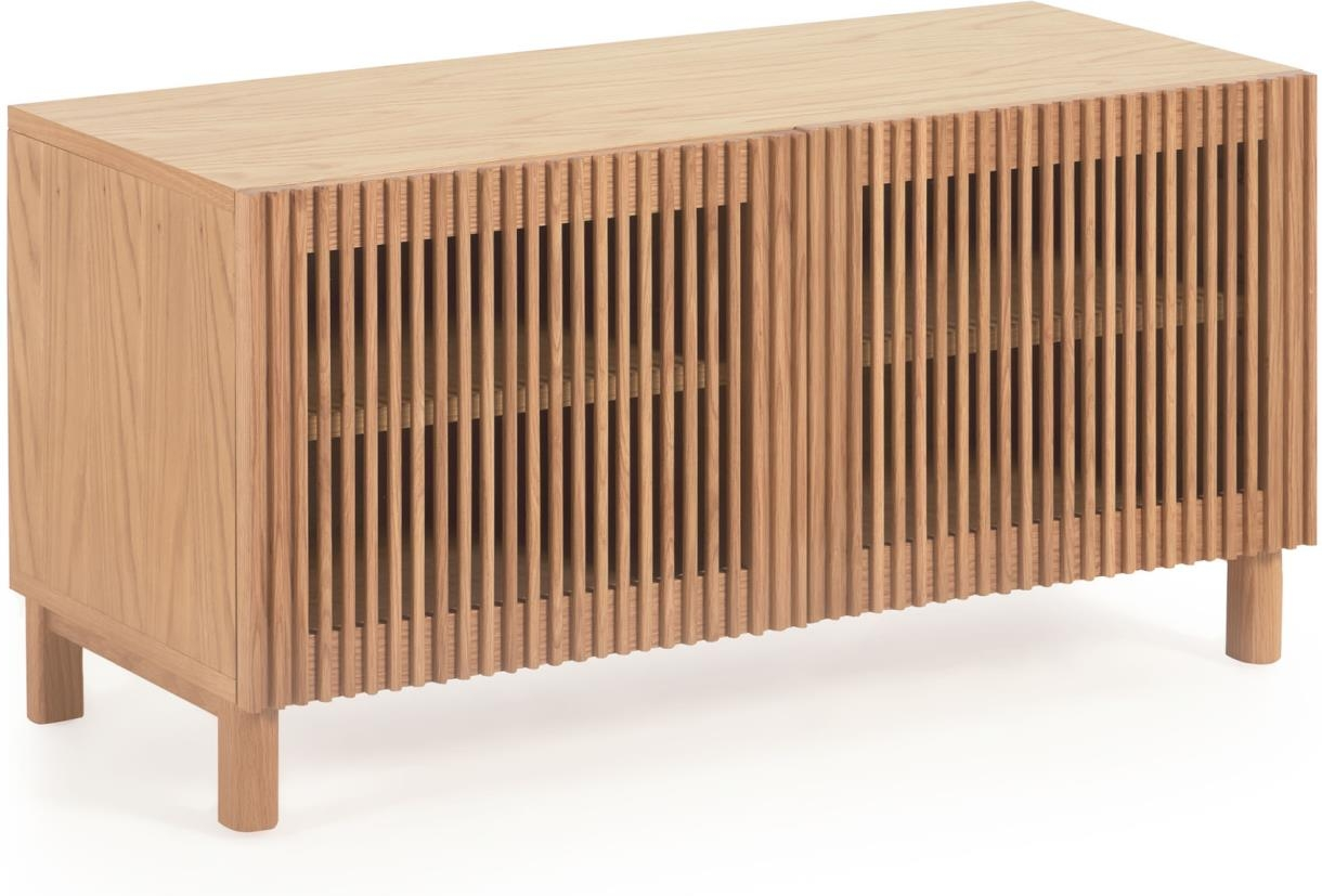 Skænk Kave Home Beyla natur - bæredygtigt finérmøbel i egetræ med lameller