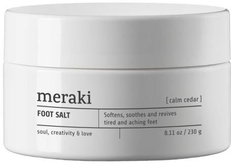 Meraki Calm Cedar fodbadesalt - naturligt havsalt til fodbad med eukalyptus, mynte & lime, Ø9,3 x H6 cm, ECOCERT