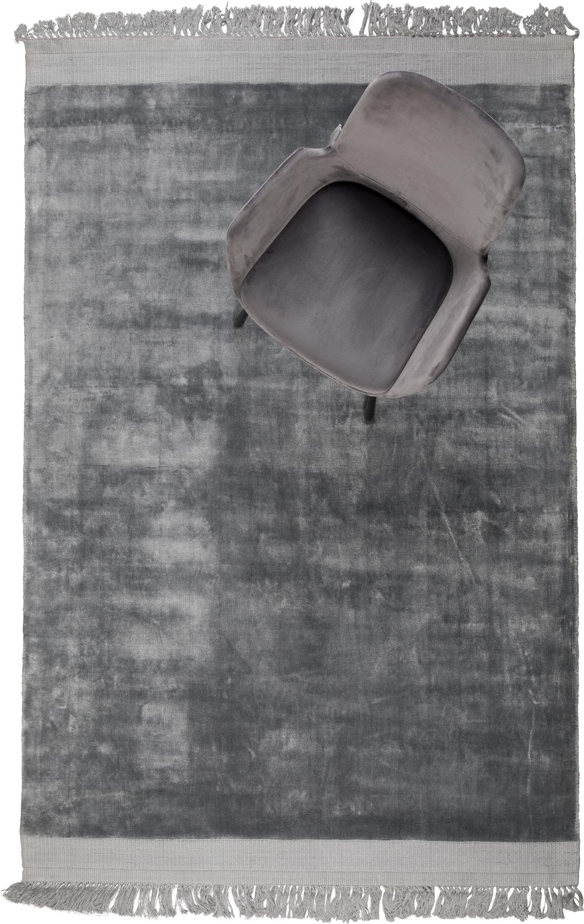 Zuiver Blink gulvtæppe 240 x 170 cm mørkegrå viskose håndvævet med frynser