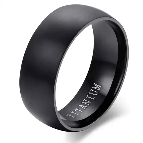 Sort titanium ring