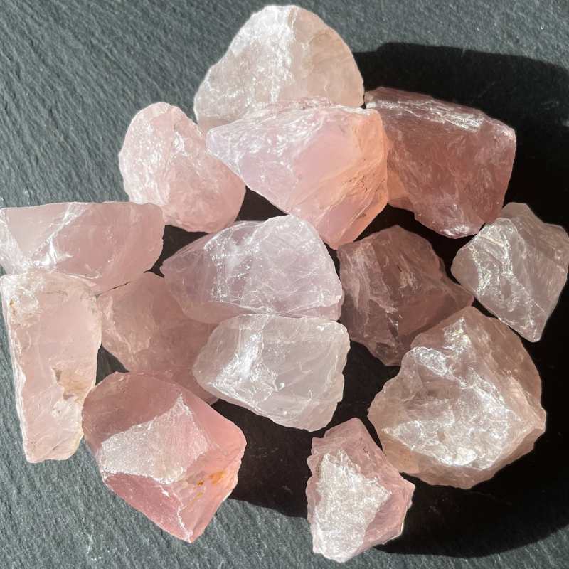 Rå Rosakvarts