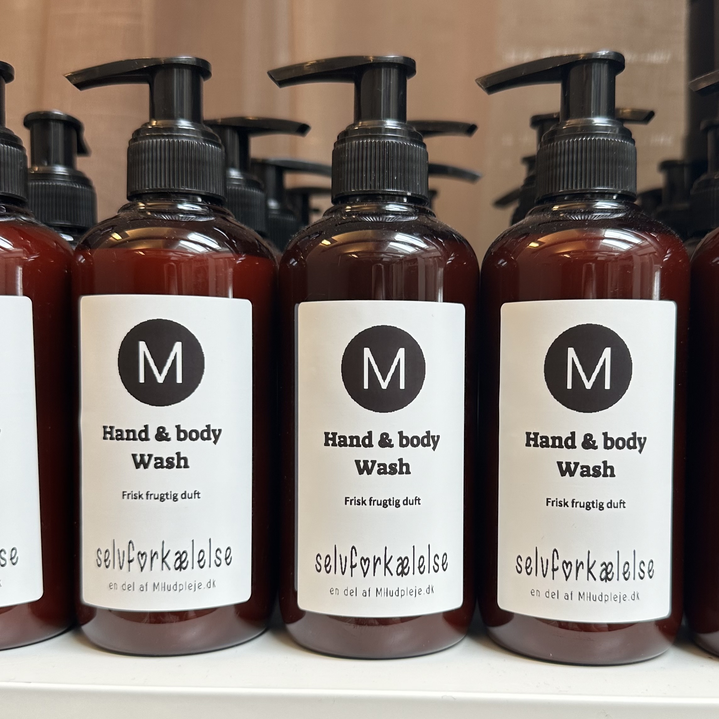 Body & Hand Wash / Hyaluronic Acid 250ml