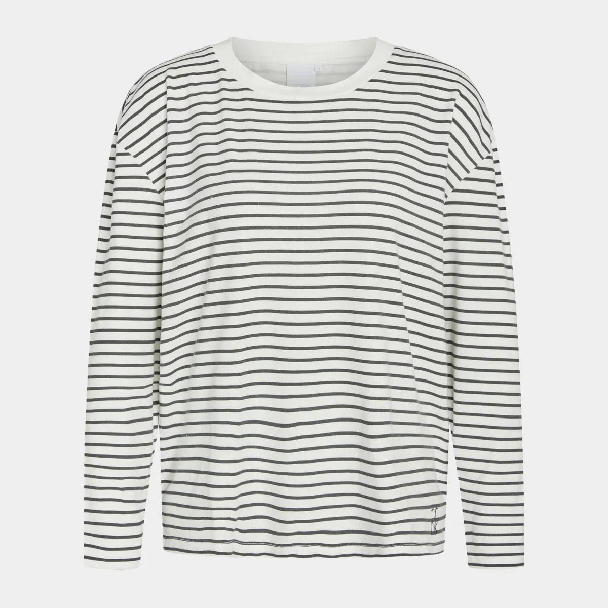 Britt T-shirt. Pavement Stripe
