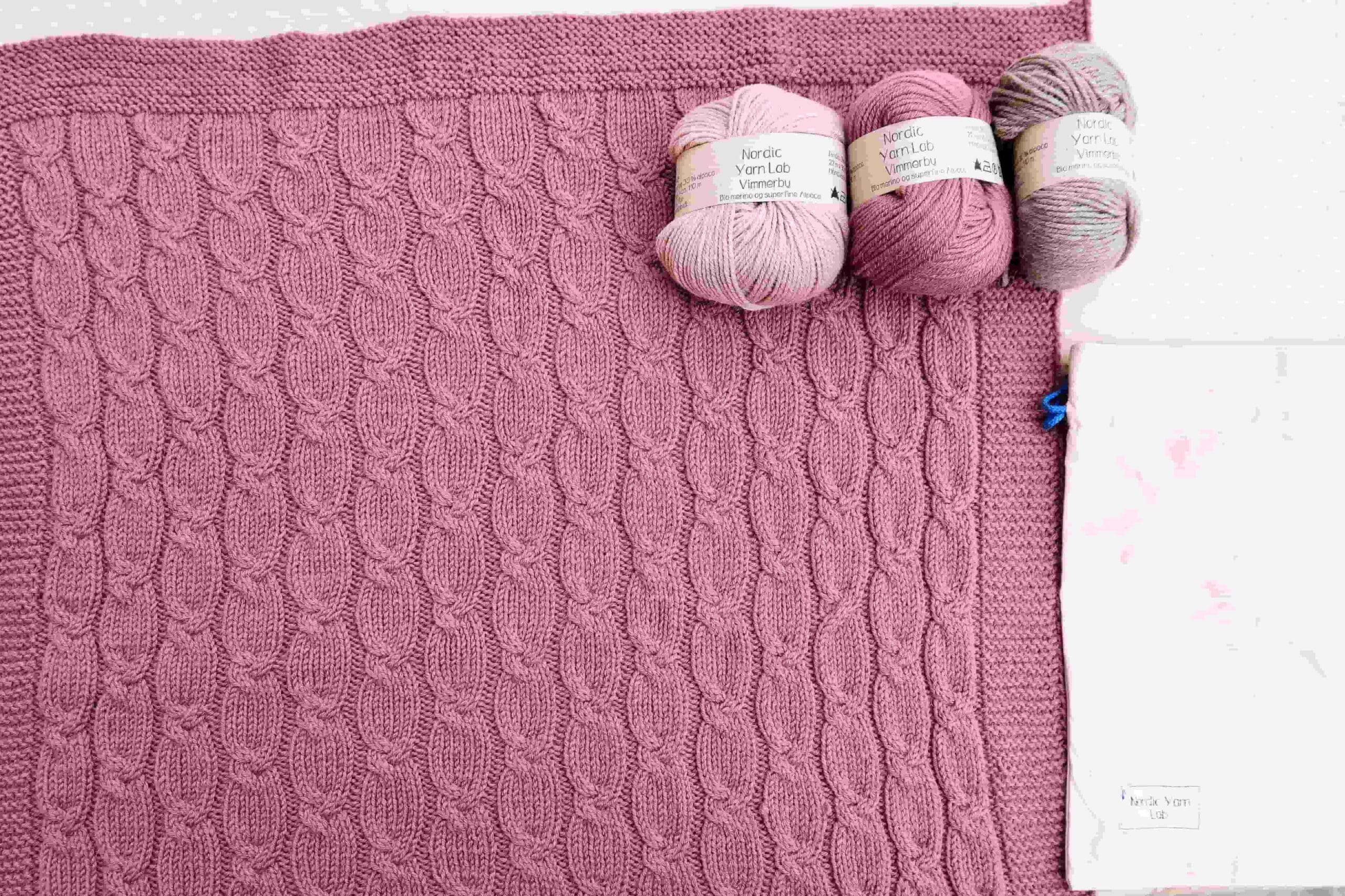 Babytæppe med snoninger