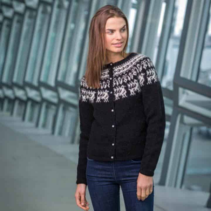 34-5 Hind cardigan i lettlopi - Garn - Hillesvåg