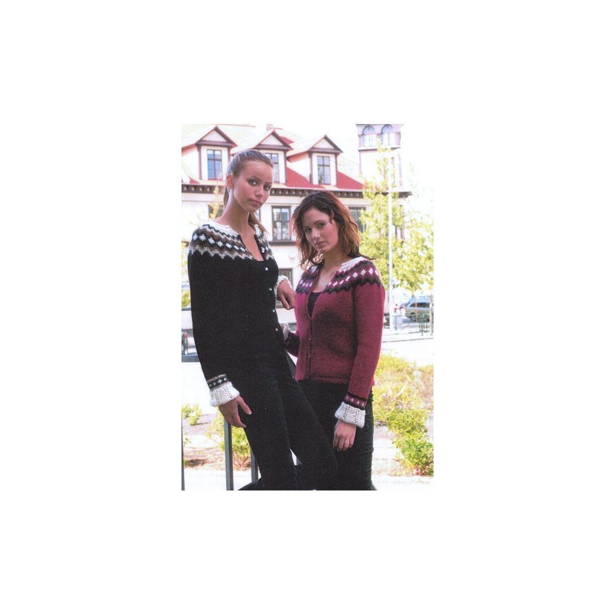 26-24 Ôld i Létt Lopi - Dame-istex > Opskrifter til Letlopi - Hillesvåg