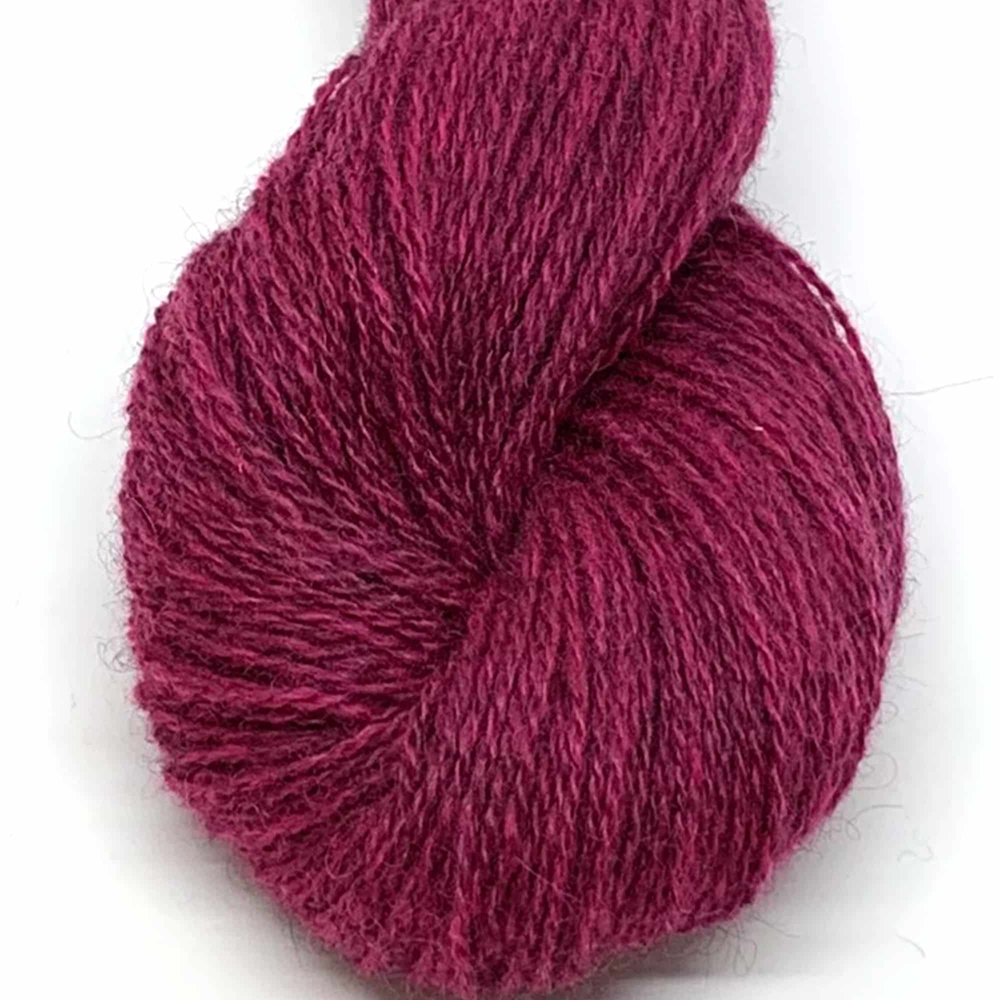 Tinde - 652114 mørk rosa - Strikkegarn > Strik norsk trøje > Hillesvåg > Tinde - Hillesvåg