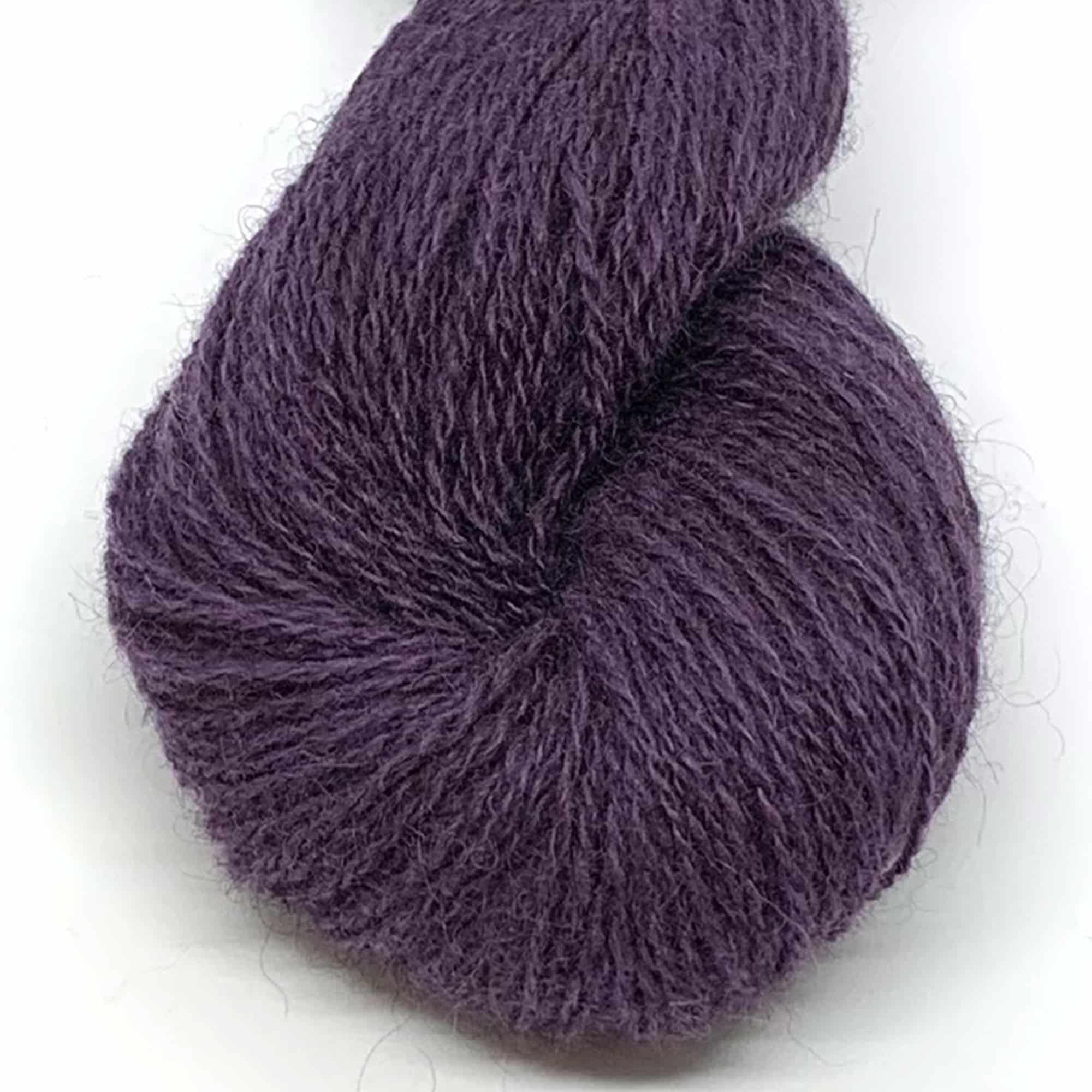 Tinde - 652111 gråfiolett - Strikkegarn > Strik norsk trøje > Hillesvåg > Tinde - Hillesvåg