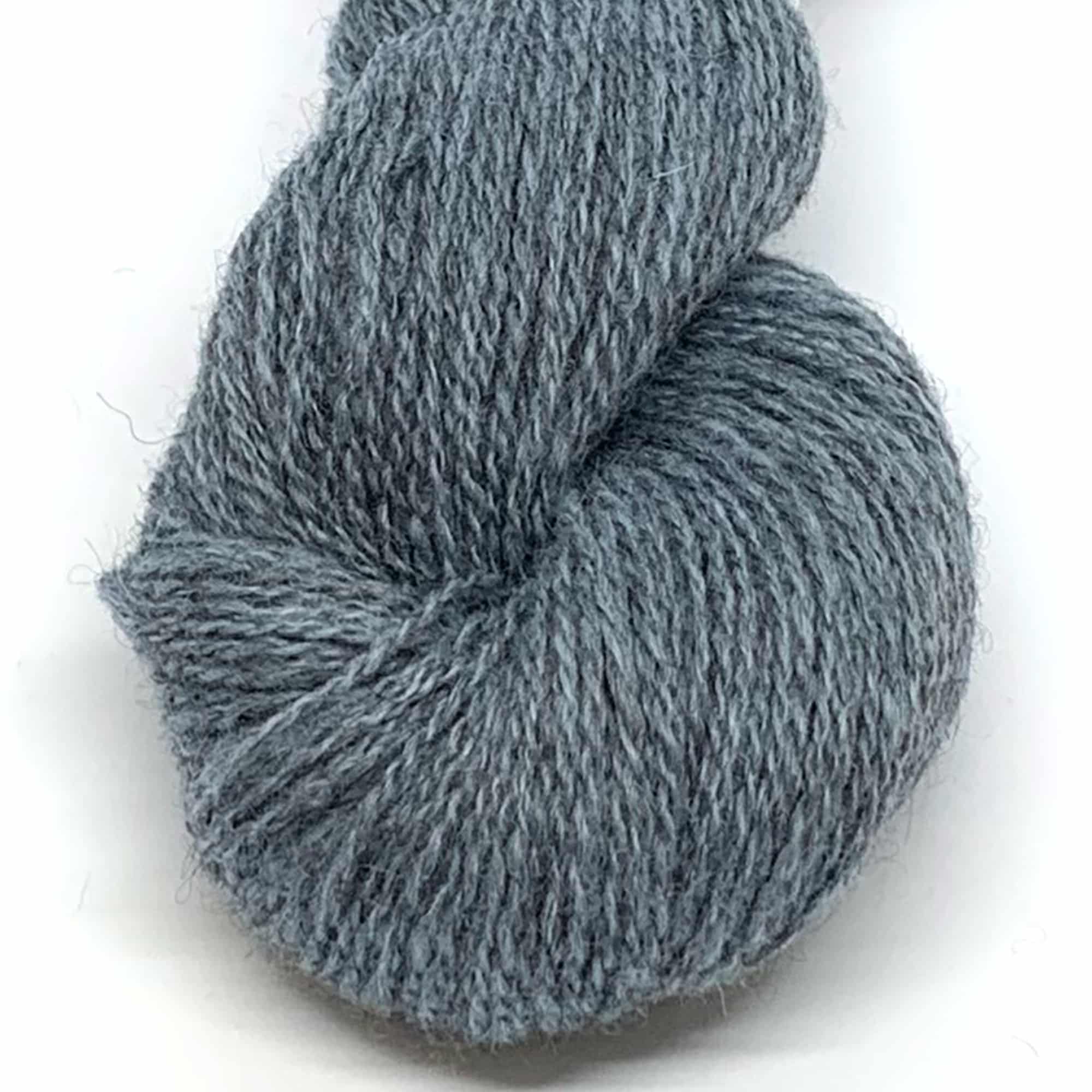 Tinde - 652113 lys dongeriblå - Strikkegarn > Strik norsk trøje > Hillesvåg > Tinde - Hillesvåg