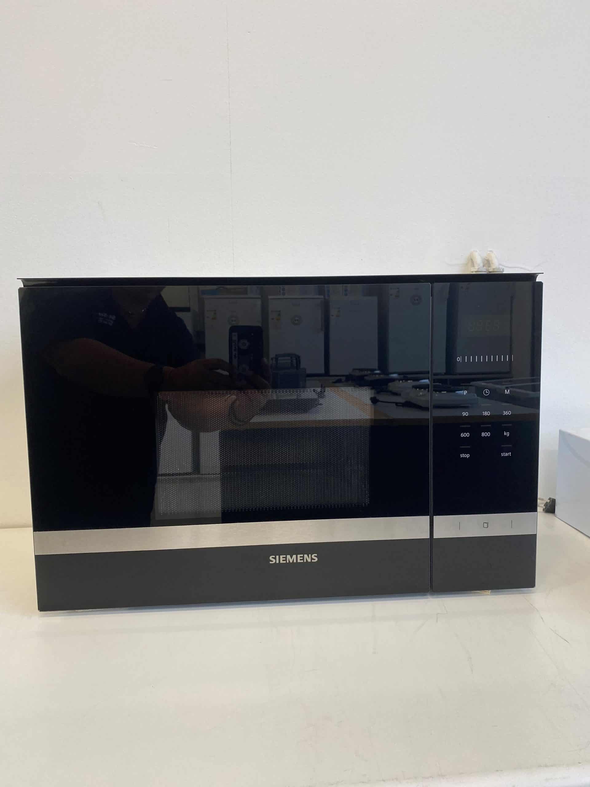 Brugt indbygnings mikroovn Siemens 5230/04