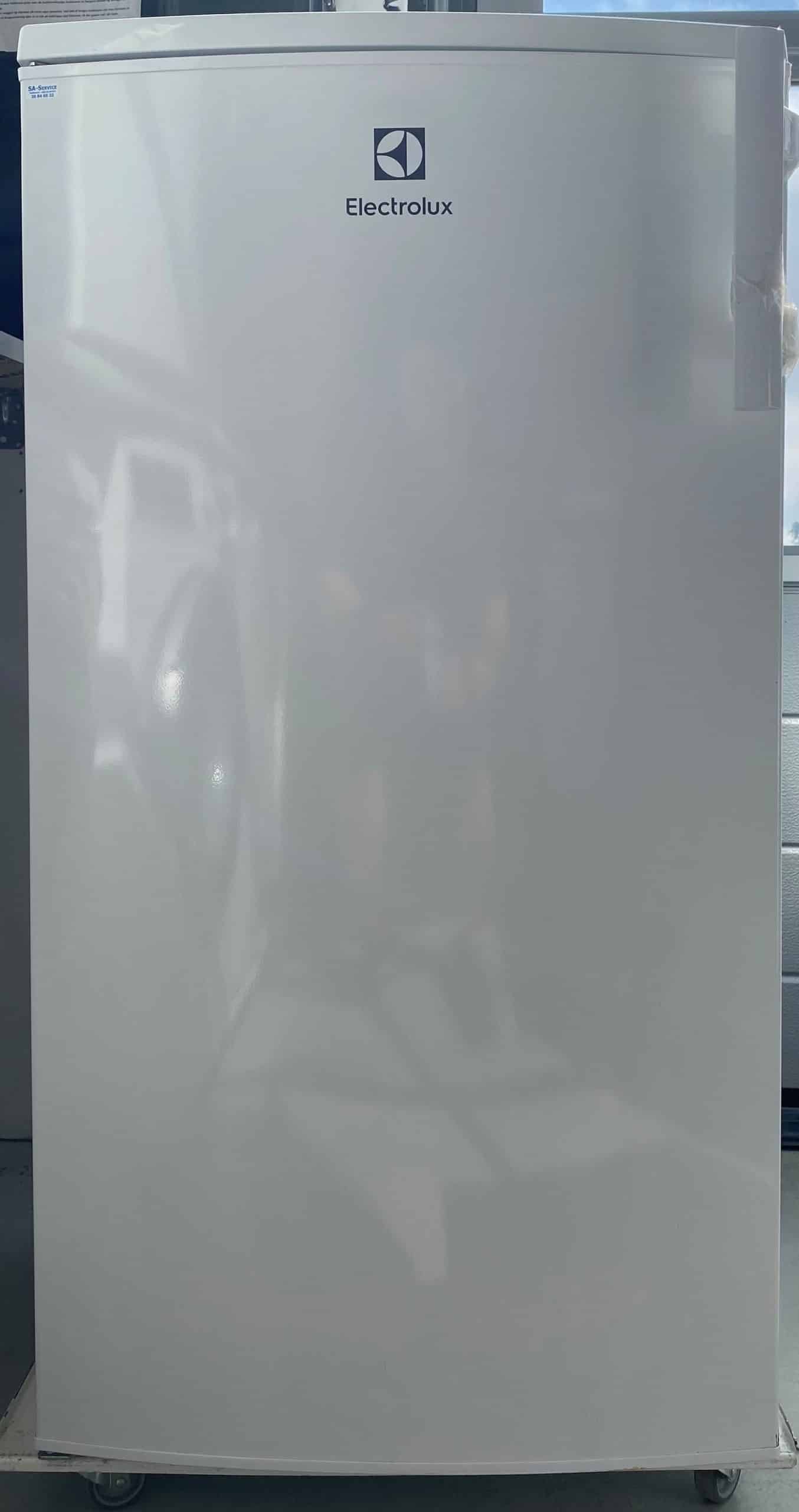 Brugt Electrolux køleskab m. boks