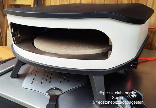 Fredstone pizzasten til Cozze 17" Pizzaovn med roterbar pizzasten