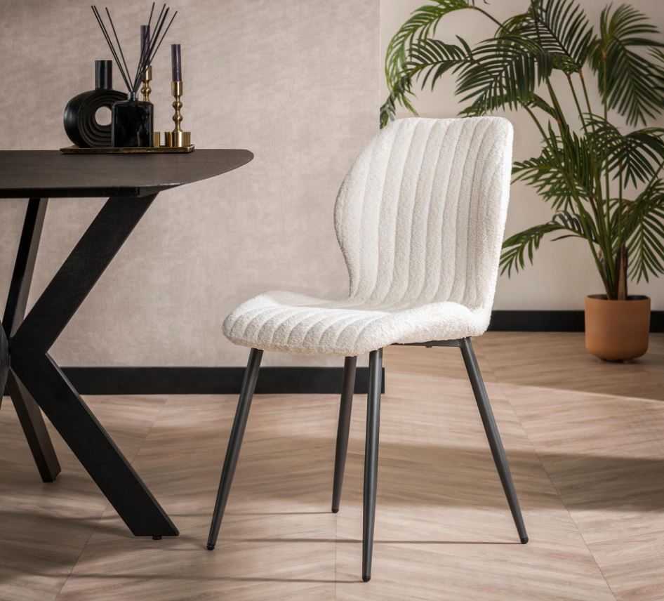 Cole - 4 Spisebordsstole i hvid Bouclè stof