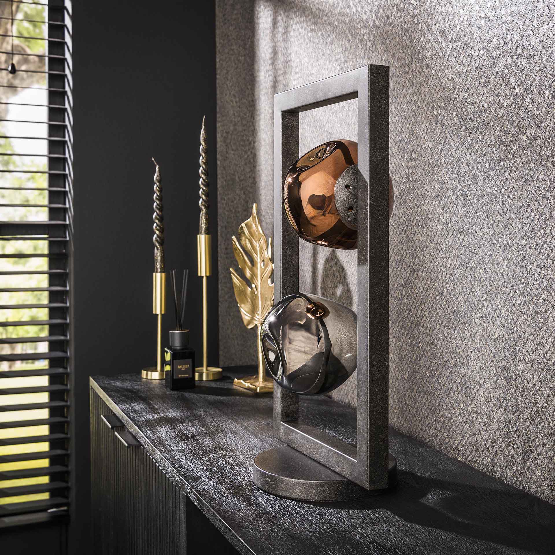 Triblet - Bordlampe med to glaskupler Levering uden pære