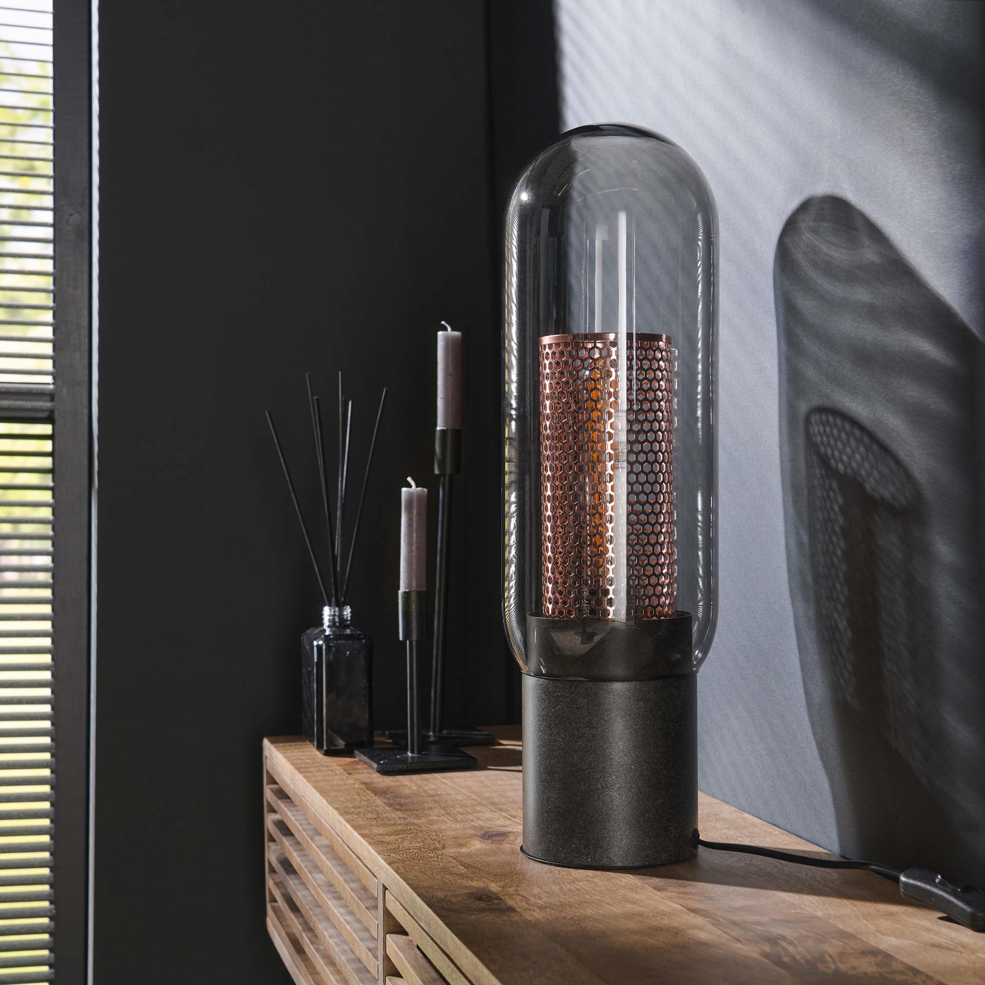 Big-Smoke - Bordlampe i røgfarvet glas og kobber Levering uden pære