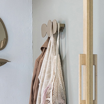 Stones - Knagerække i champagne farvet metal med organiske former, 3 knager