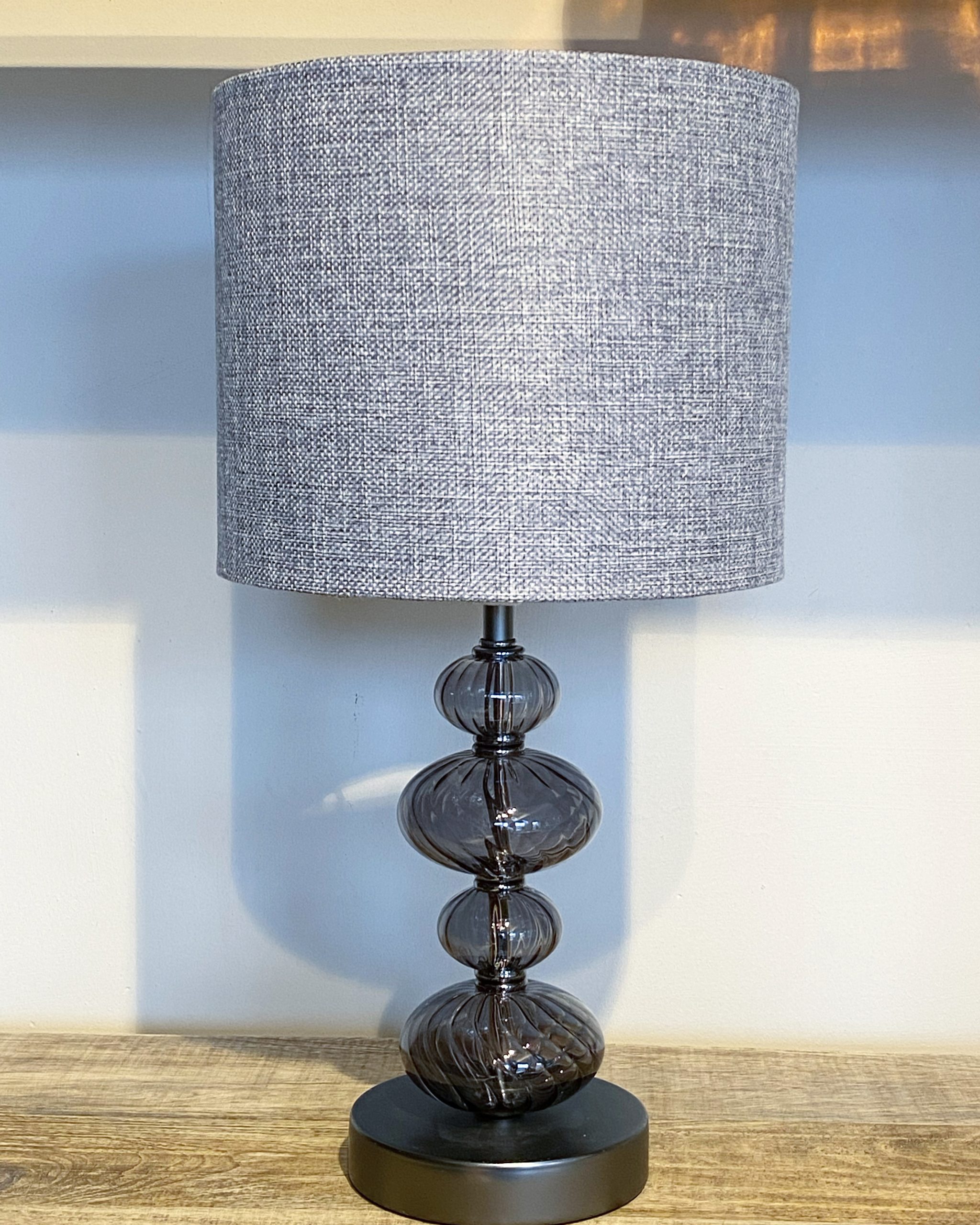 Glaskuglelampe inkl. skærm - Grå