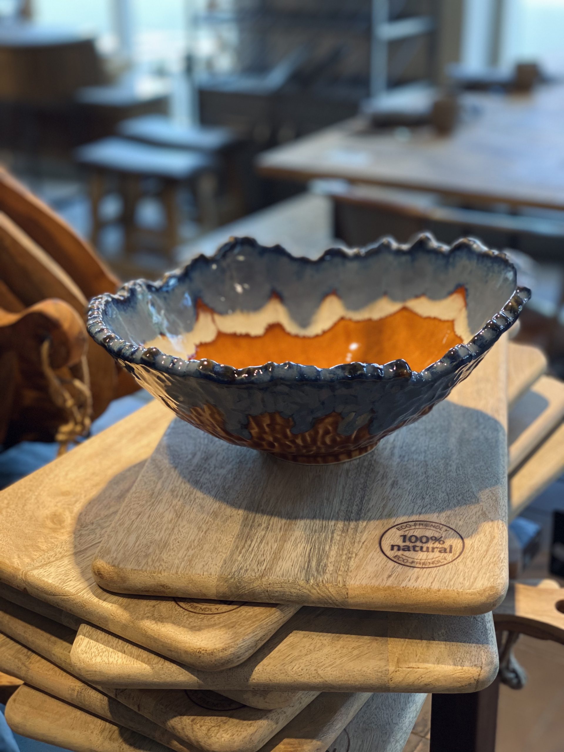 Håndlavet keramikskål i blå 30x25cm