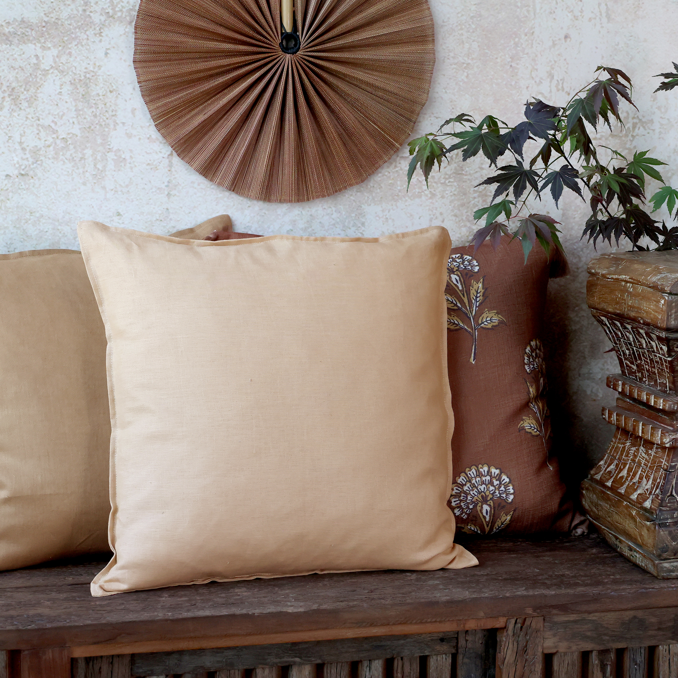 Pyntepude i hør - BEIGE