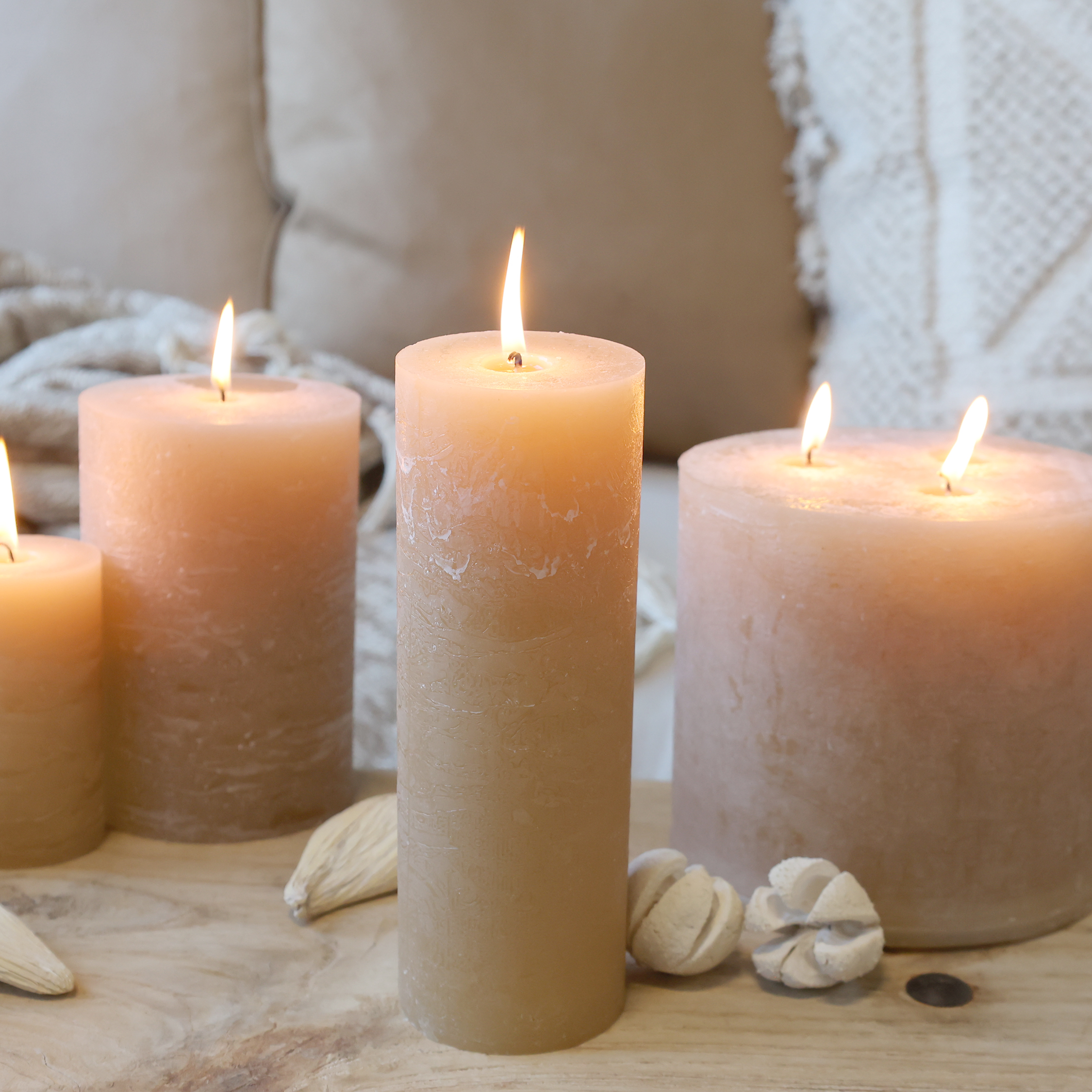 Bloklys rustik 80t - H:20 Ø:7cm - honning