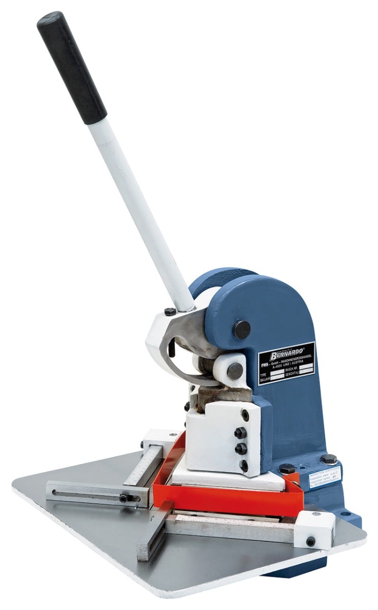 AK 125 stansemaskine