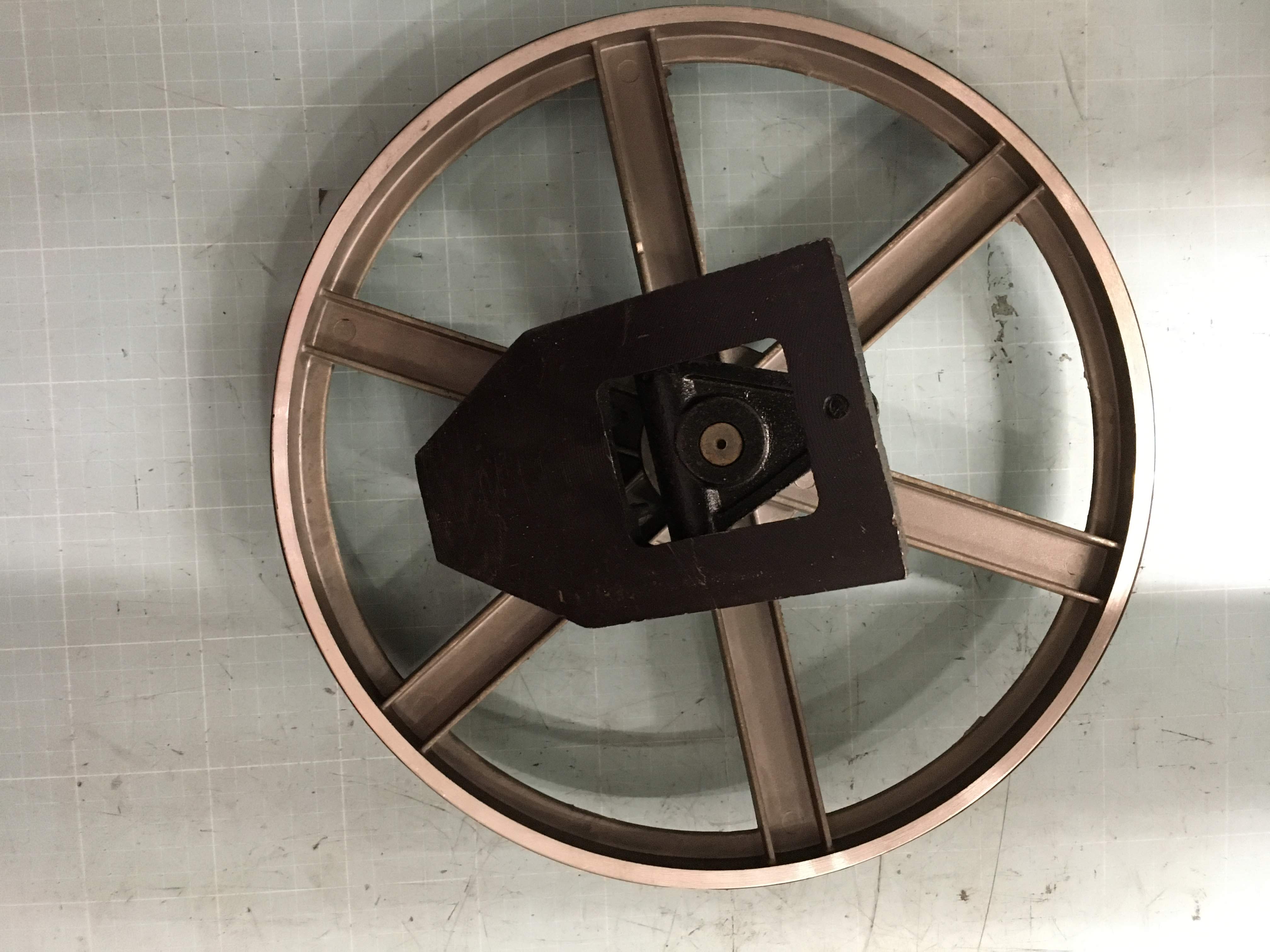Driven wheel top F/HBS300J