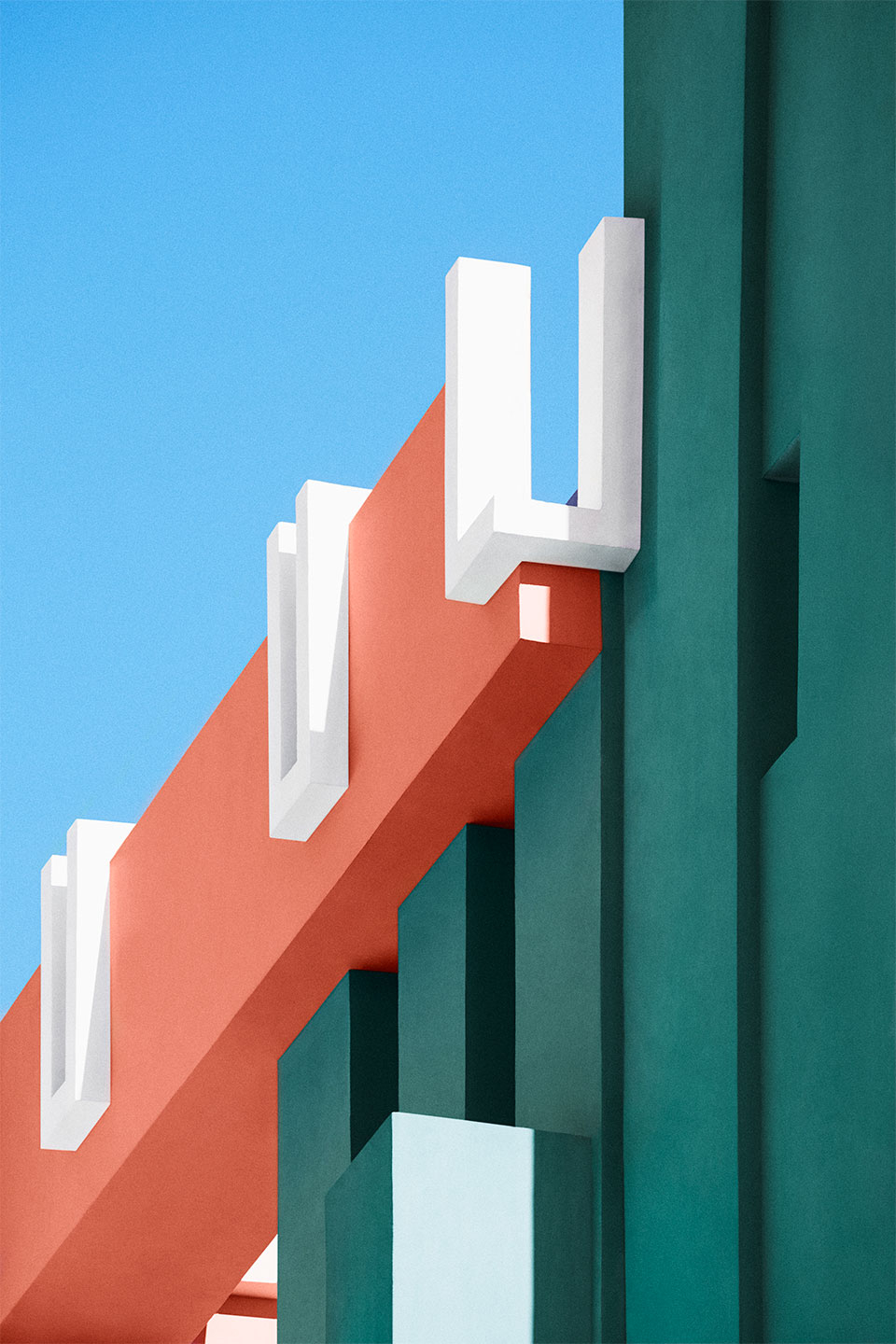 La Muralla Roja no. 3 af Camilla Schmidt