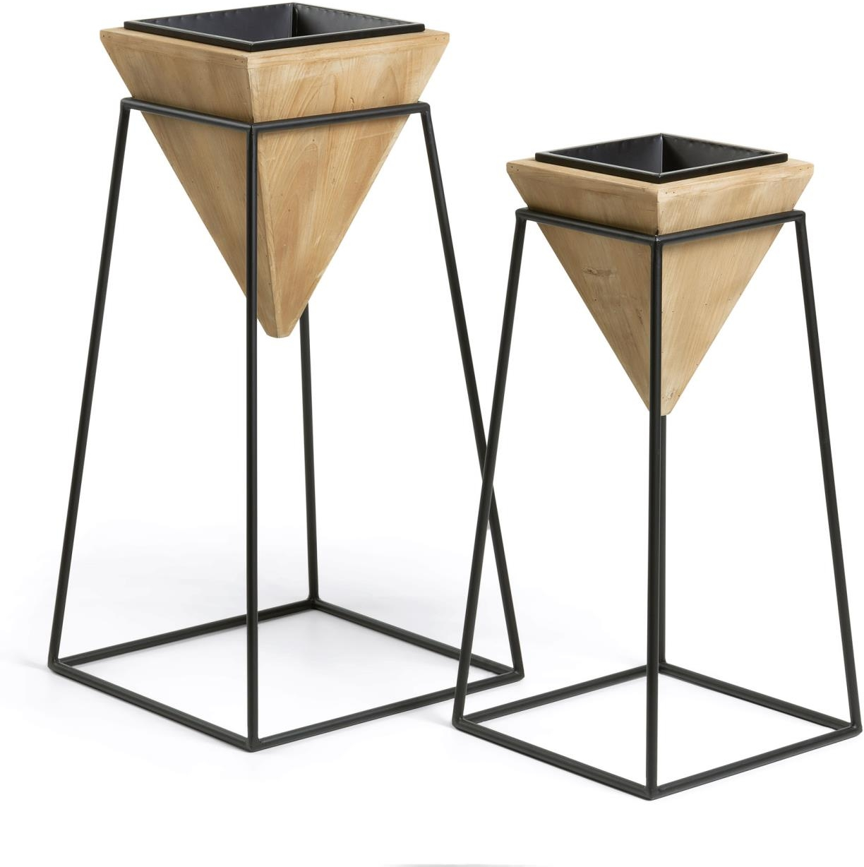 Urtepotte-sæt Kave Home Stared - 2 matchende plantepotter i massivt træ og sortlakeret stål, moderne nordisk stil H83 x B43 x L43 cm