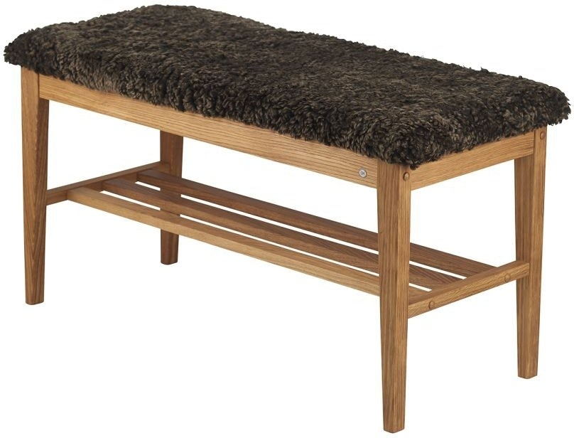 Entrébænk Oscarssons Möbel Nadja i lakeret eg med brunt fåreskind H46×L90×D40 cm