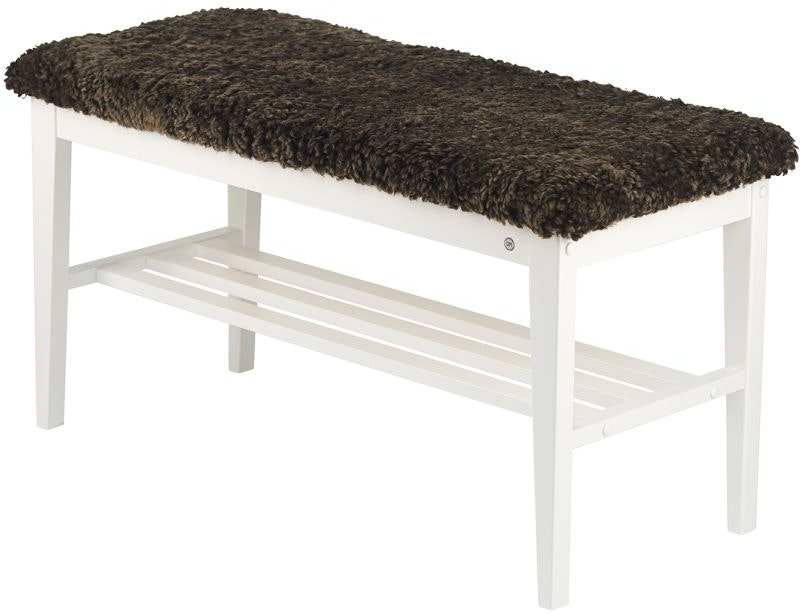 Entrébænk Nadja Oscarssons Möbel i hvidolieret birk med brunt fåreskind 90x40x46 cm